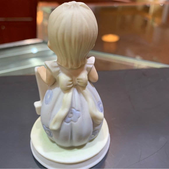 Christopher Collection Birthday Dolls #4 - Picture 3 of 4